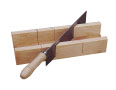 Mitre box with saw set